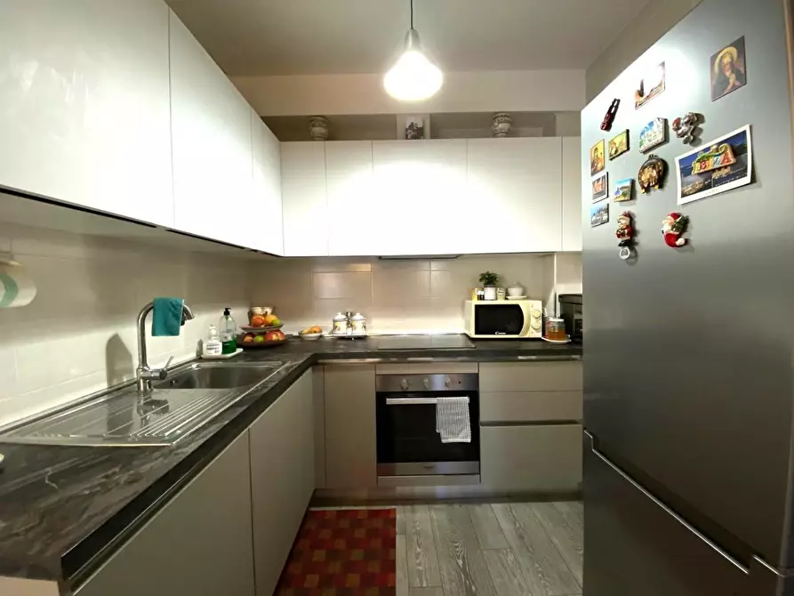 Immagine 4 di Appartamento in vendita  a Massa