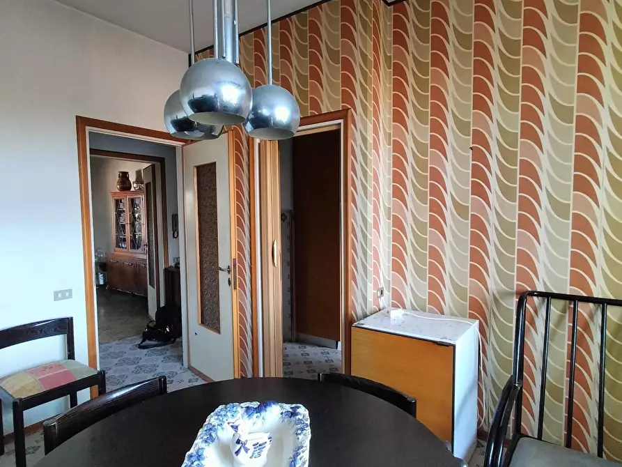 Immagine 1 di Appartamento in vendita  a Massa