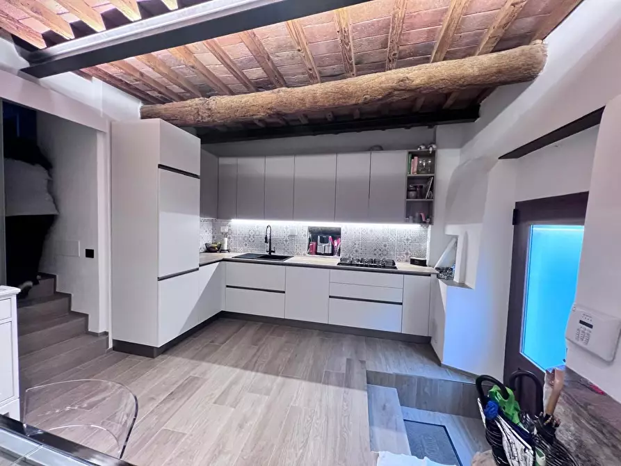 Immagine 22 di Appartamento in vendita  a Colle Di Val D'elsa