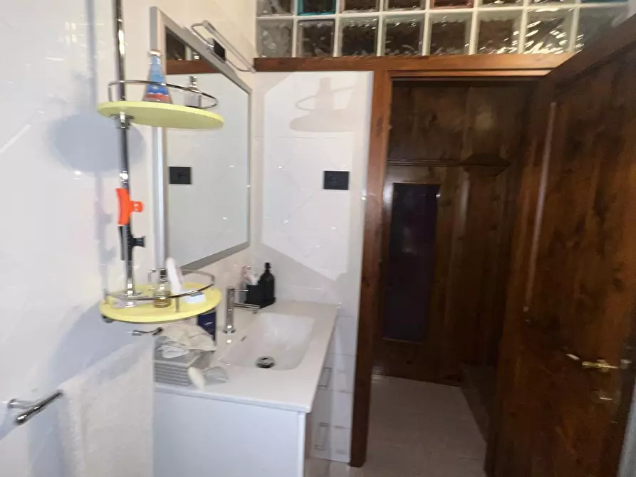 Immagine 13 di Appartamento in vendita  a Colle Di Val D'elsa