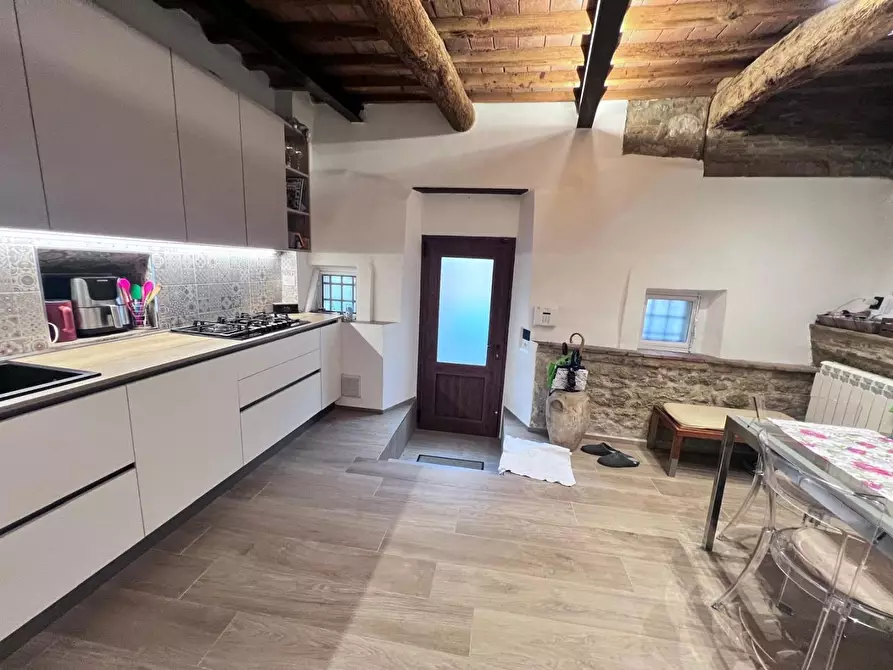 Immagine 2 di Appartamento in vendita  a Colle Di Val D'elsa