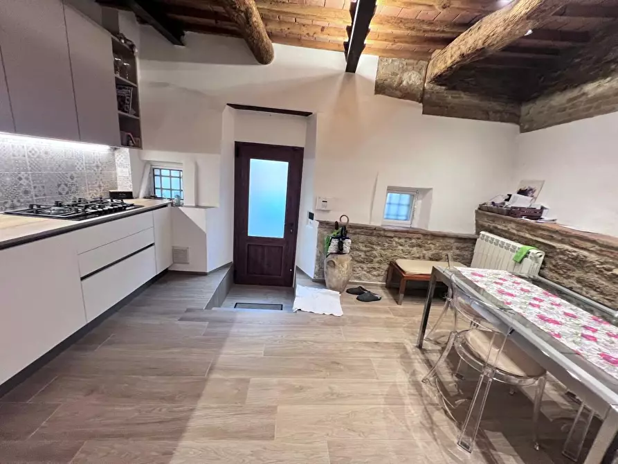 Immagine 5 di Appartamento in vendita  a Colle Di Val D'elsa