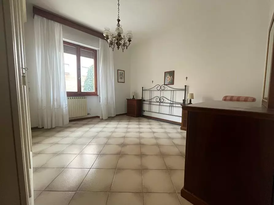 Immagine 5 di Appartamento in vendita  a Poggibonsi