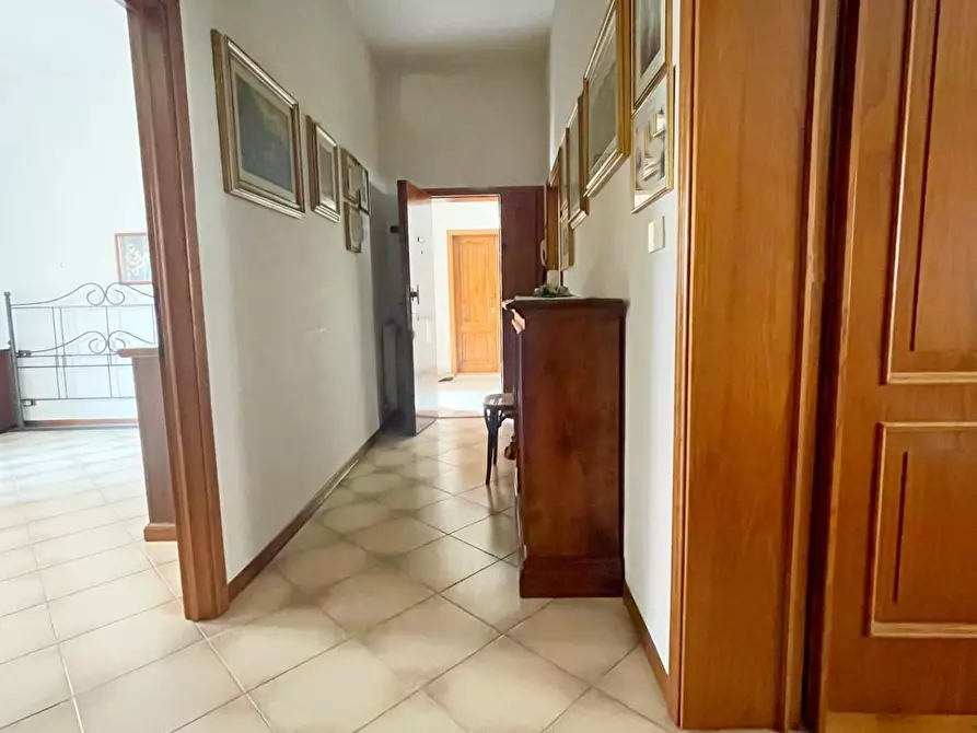 Immagine 4 di Appartamento in vendita  a Poggibonsi