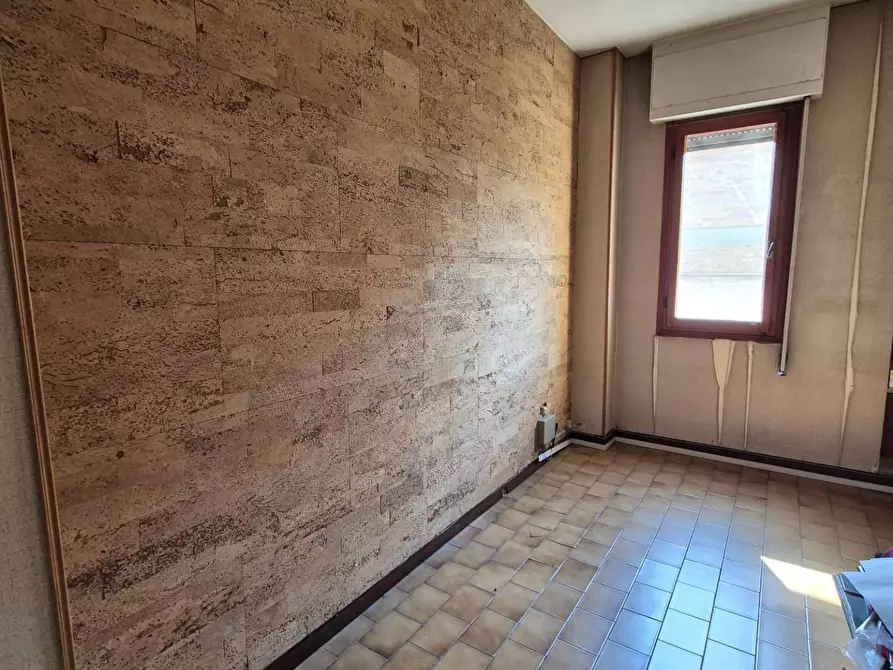 Immagine 8 di Ufficio in vendita  a Santa Croce Sull'arno