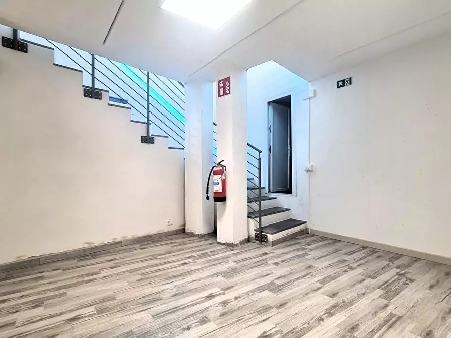 Immagine 5 di Negozio in affitto  a San Miniato