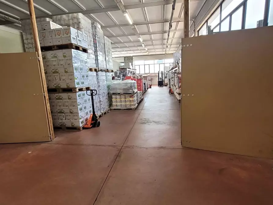 Immagine 1 di Attività artigianale in vendita  a Montelupo Fiorentino