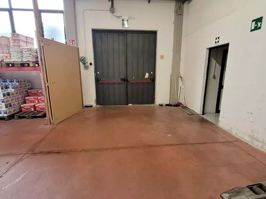 Immagine 3 di Attività artigianale in vendita  a Montelupo Fiorentino