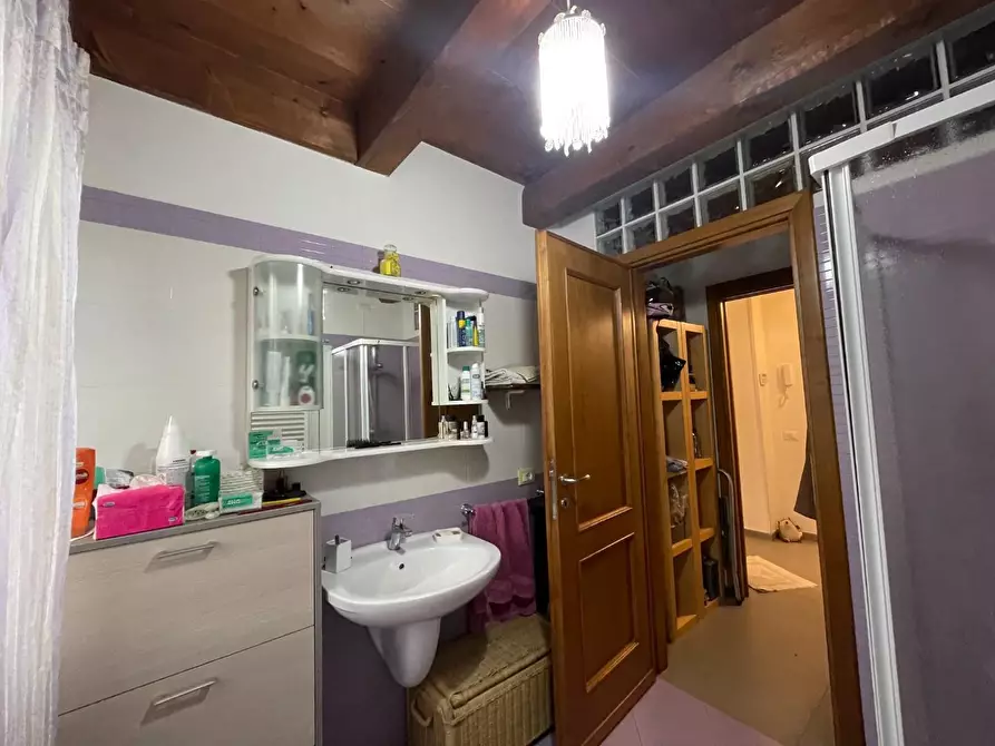 Immagine 8 di Villa in vendita  a Montignoso