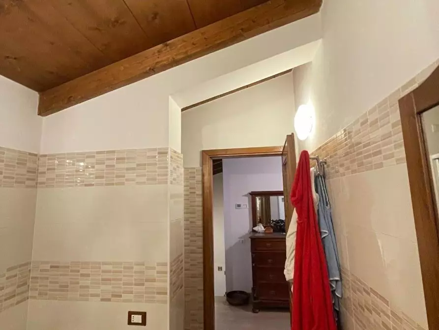 Immagine 17 di Villa in vendita  a Montignoso