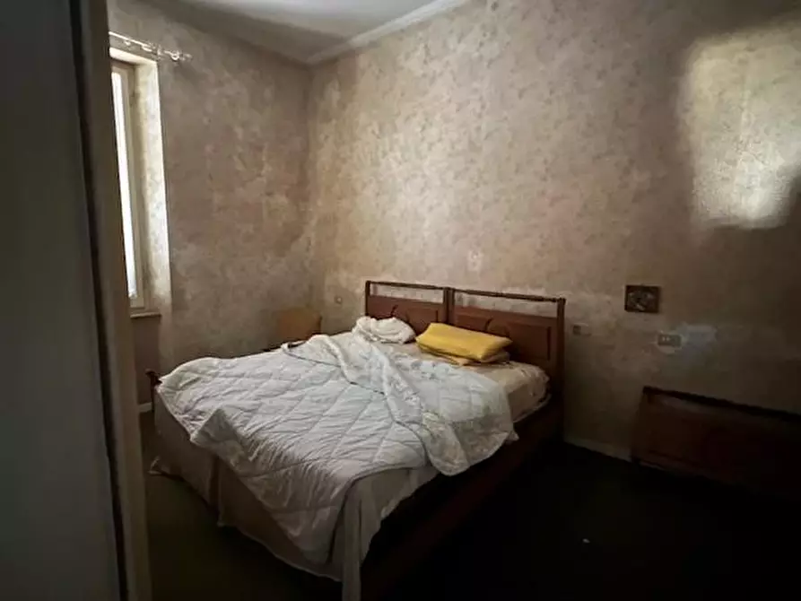 Immagine 16 di Villetta a schiera in vendita  a Massa