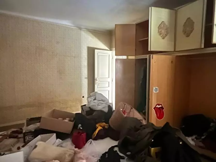 Immagine 55 di Villetta a schiera in vendita  a Massa