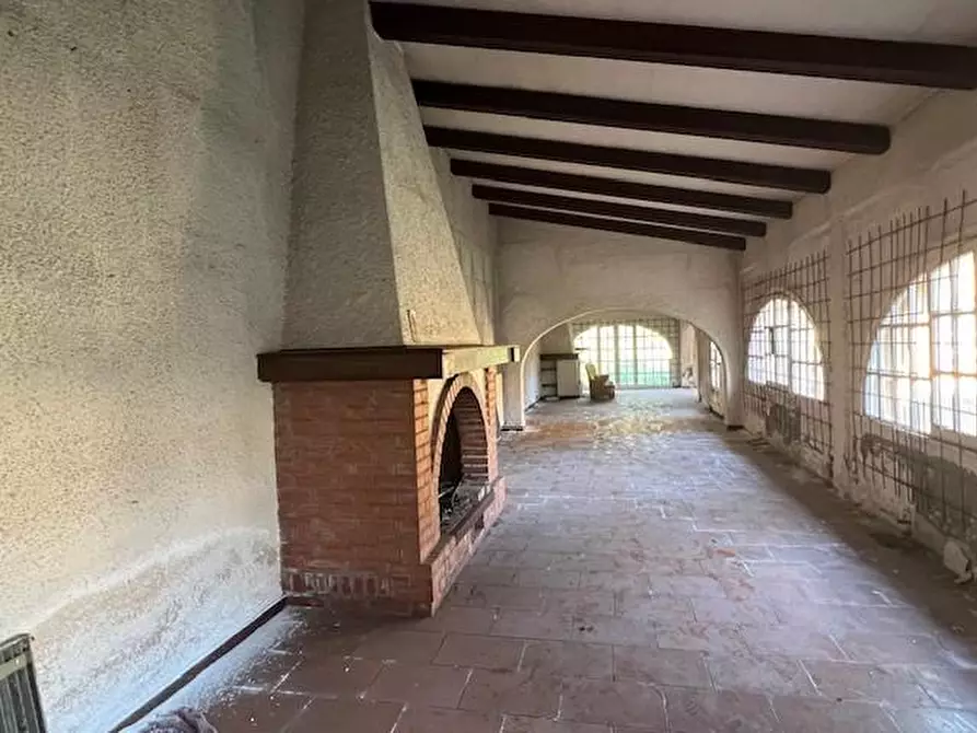 Immagine 27 di Villetta a schiera in vendita  a Massa