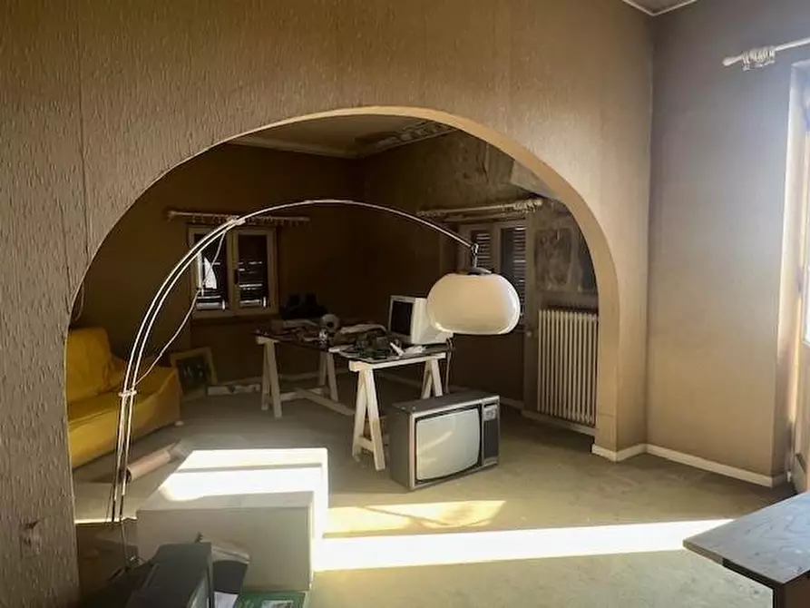 Immagine 48 di Villetta a schiera in vendita  a Massa