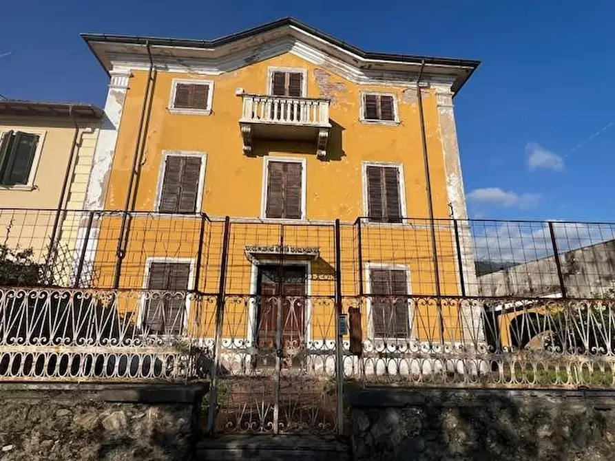 Immagine 4 di Villetta a schiera in vendita  a Massa