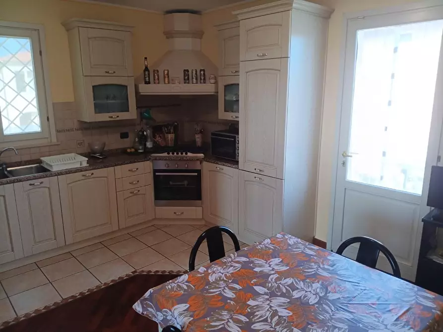 Immagine 17 di Casa indipendente in vendita  a Santa Maria A Monte