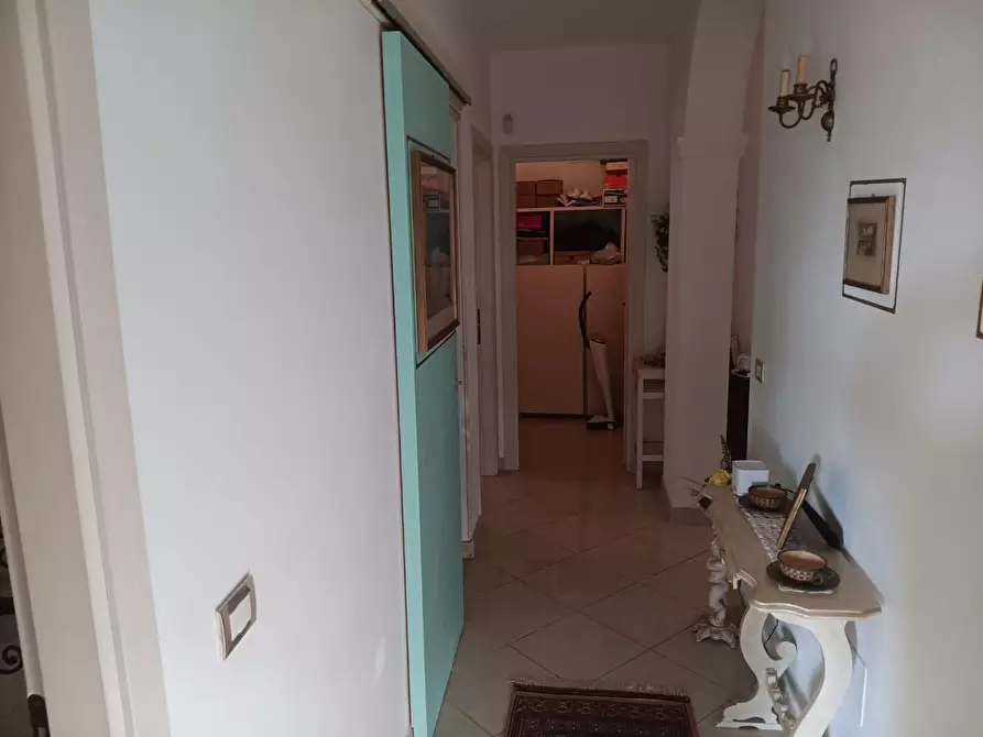 Immagine 19 di Casa indipendente in vendita  a Santa Maria A Monte