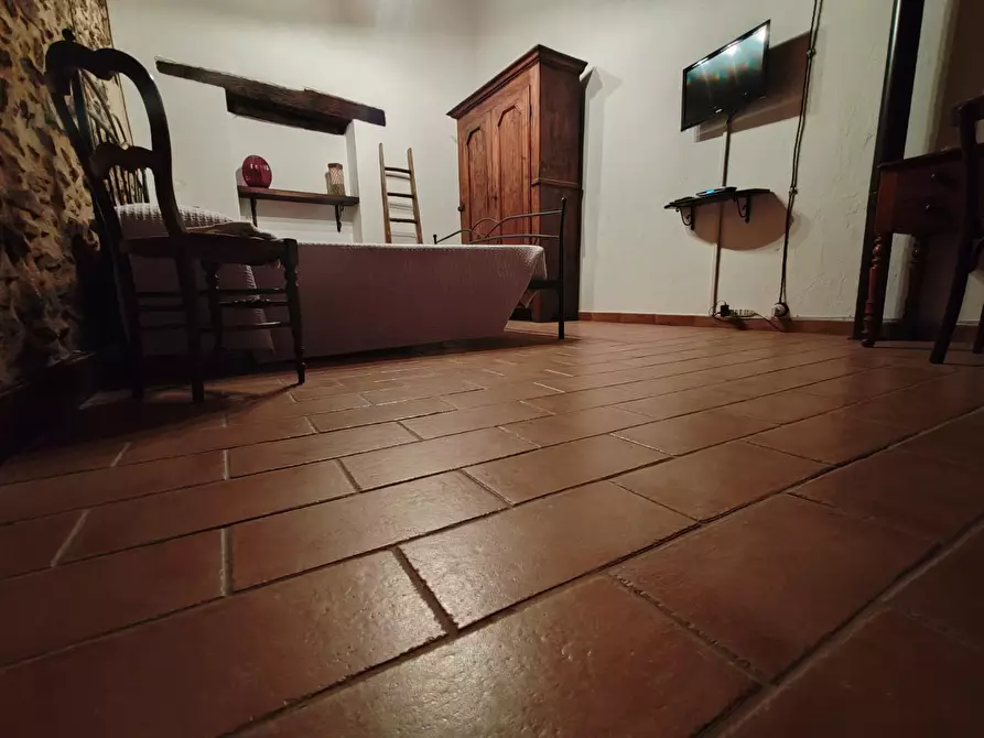 Immagine 9 di Casa semindipendente in vendita  a Stazzema