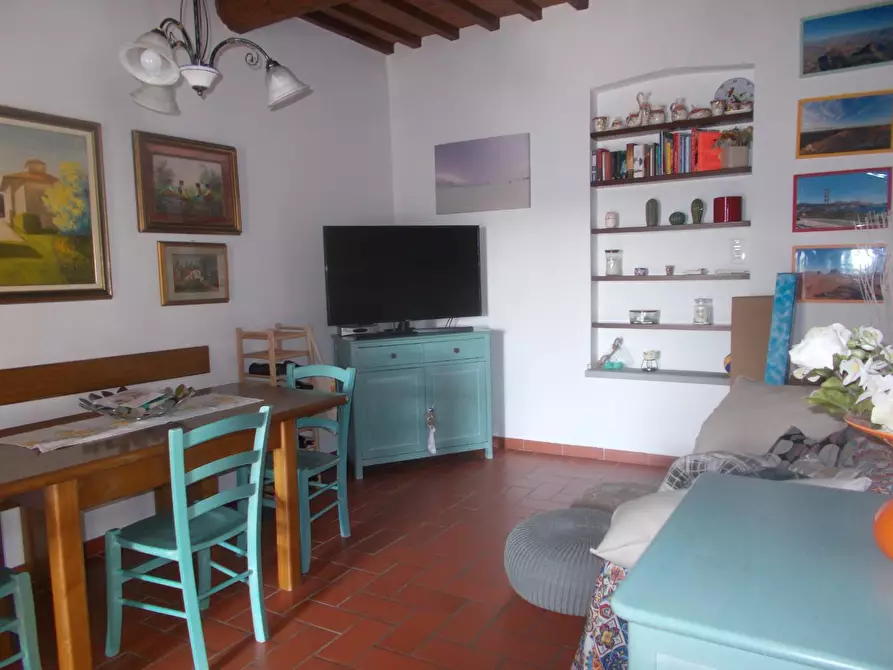 Immagine 17 di Appartamento in affitto  a Pontedera