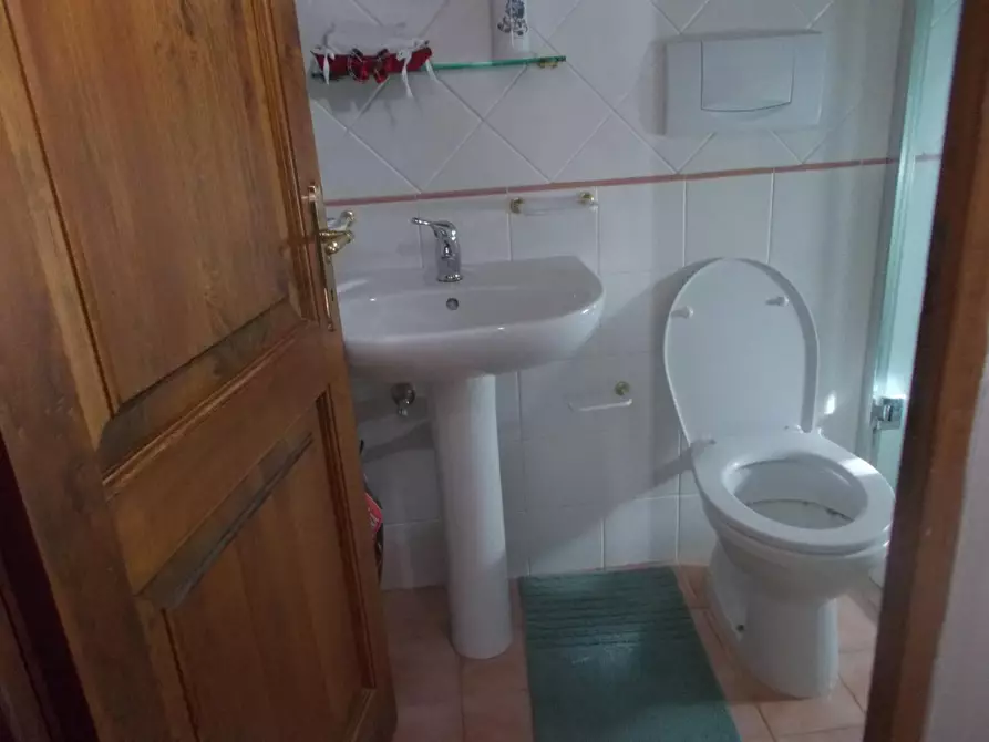 Immagine 18 di Appartamento in affitto  a Pontedera