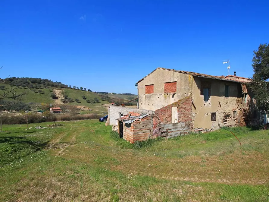 Immagine 7 di Casa colonica in vendita  a Empoli
