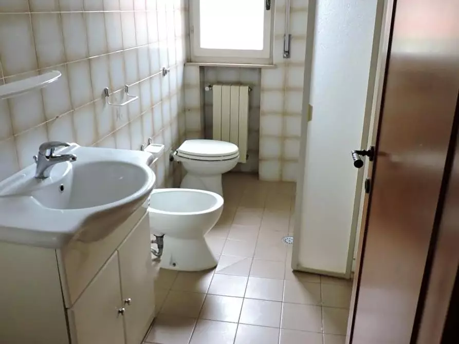 Immagine 13 di Villa in vendita  a Pisa