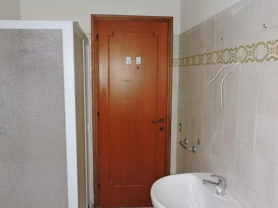 Immagine 10 di Villa in vendita  a Pisa