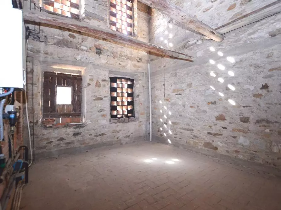 Immagine 17 di Porzione di casa in vendita  a Capannori