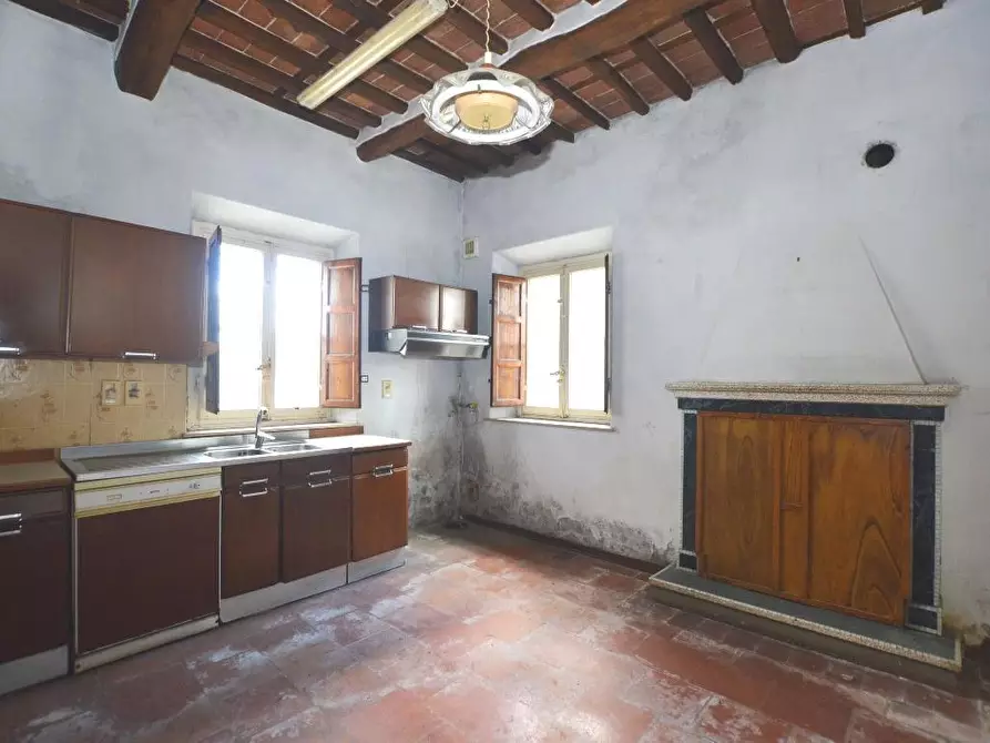 Immagine 6 di Porzione di casa in vendita  a Capannori