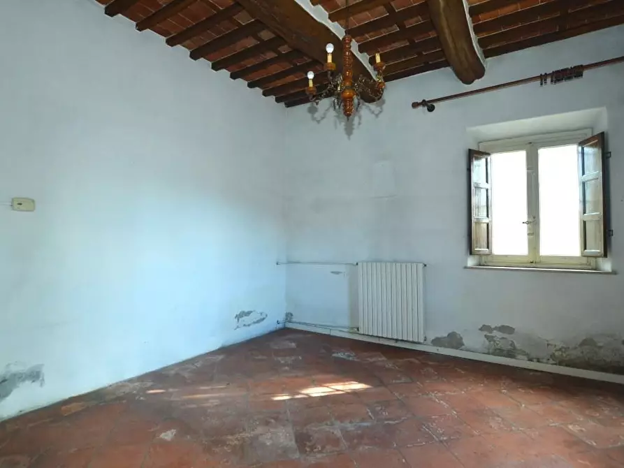 Immagine 4 di Porzione di casa in vendita  a Capannori