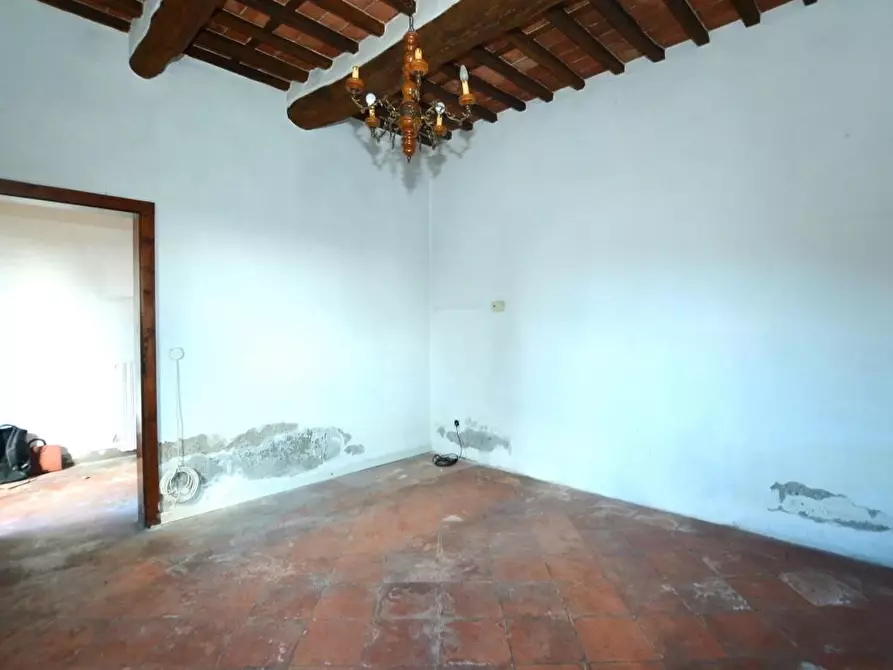 Immagine 3 di Porzione di casa in vendita  a Capannori