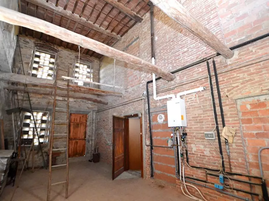 Immagine 16 di Porzione di casa in vendita  a Capannori