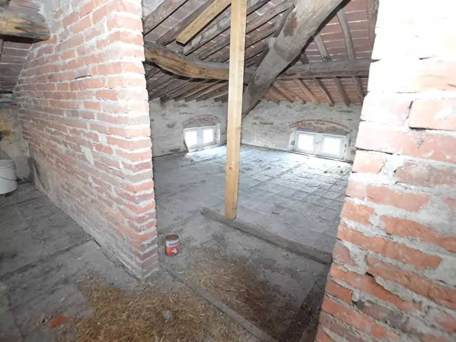 Immagine 26 di Porzione di casa in vendita  a Capannori