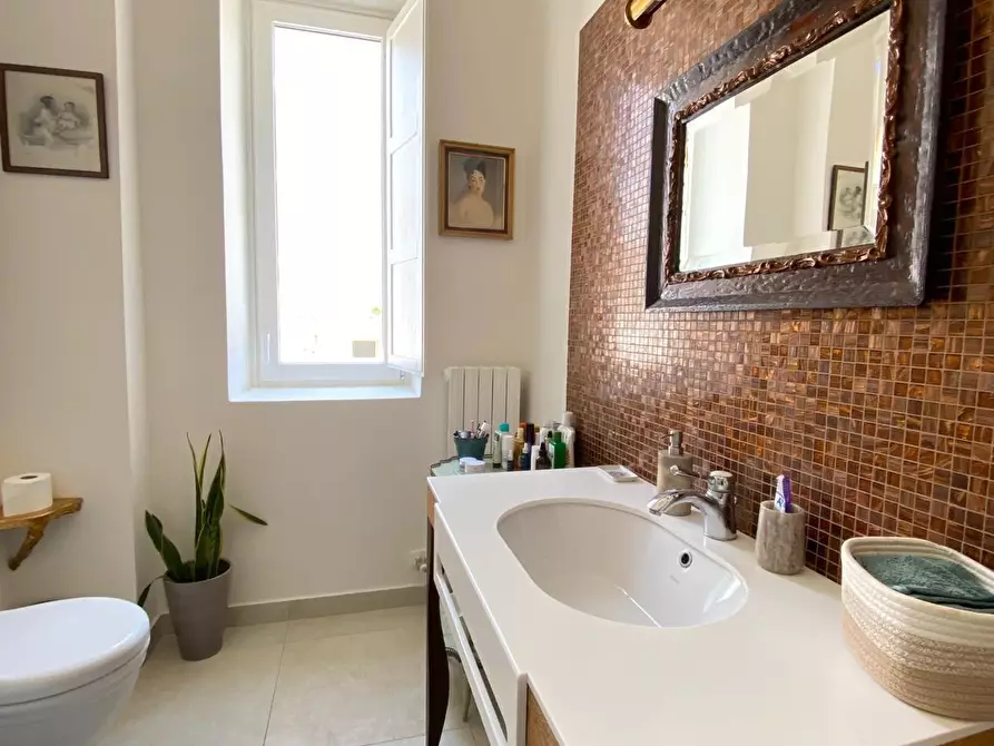 Immagine 27 di Appartamento in vendita  a Lecce