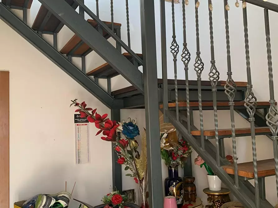 Immagine 18 di Casa indipendente in vendita  a Carrara