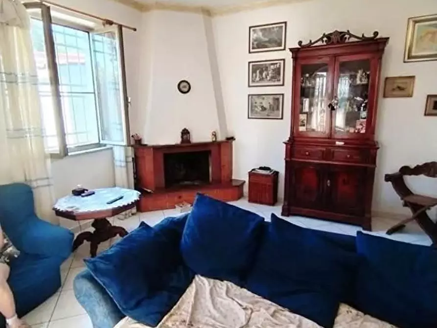 Immagine 10 di Casa indipendente in vendita  a Carrara