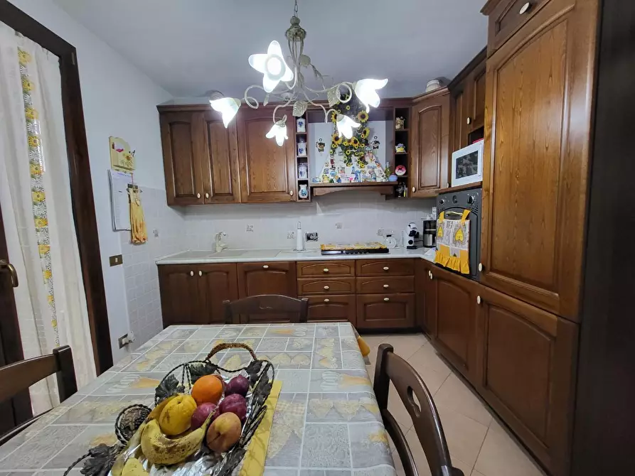 Immagine 12 di Villetta a schiera in vendita  a Calcinaia