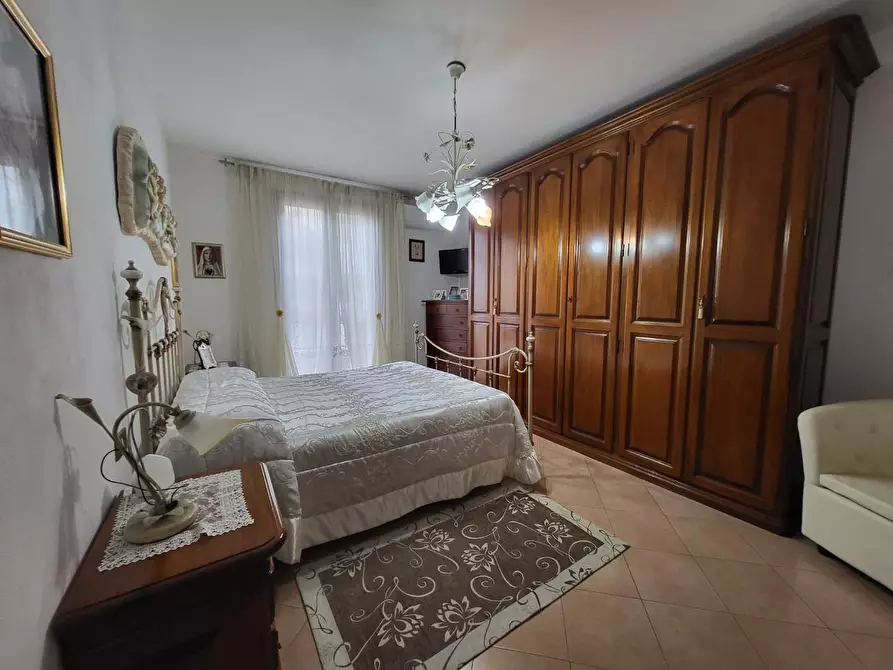 Immagine 6 di Villetta a schiera in vendita  a Calcinaia