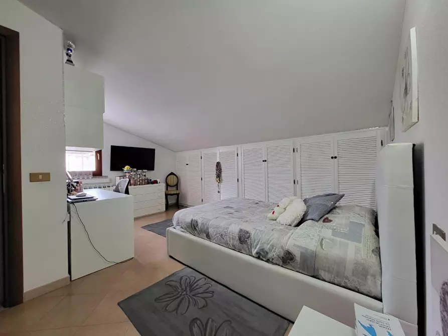 Immagine 4 di Villetta a schiera in vendita  a Calcinaia