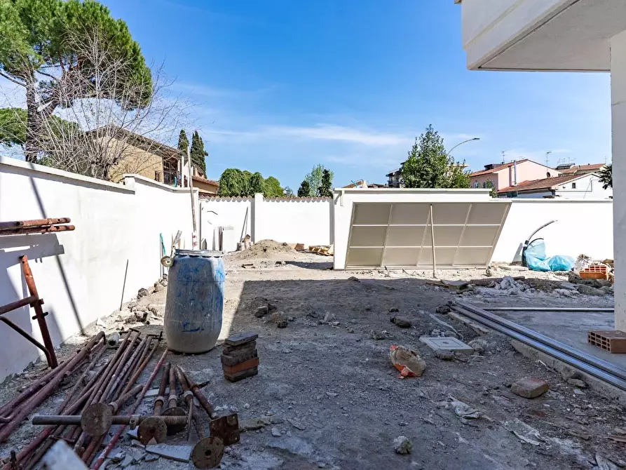 Immagine 5 di Villa in vendita  a Empoli