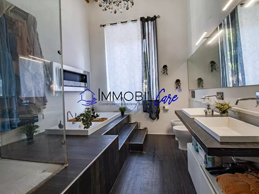 Immagine 24 di Appartamento in vendita  a Livorno