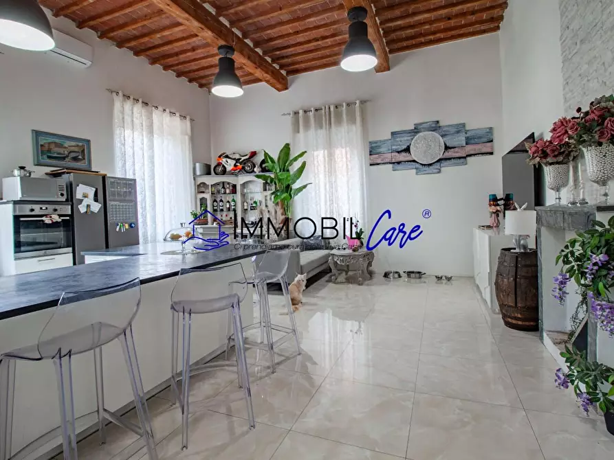 Immagine 1 di Appartamento in vendita  a Livorno