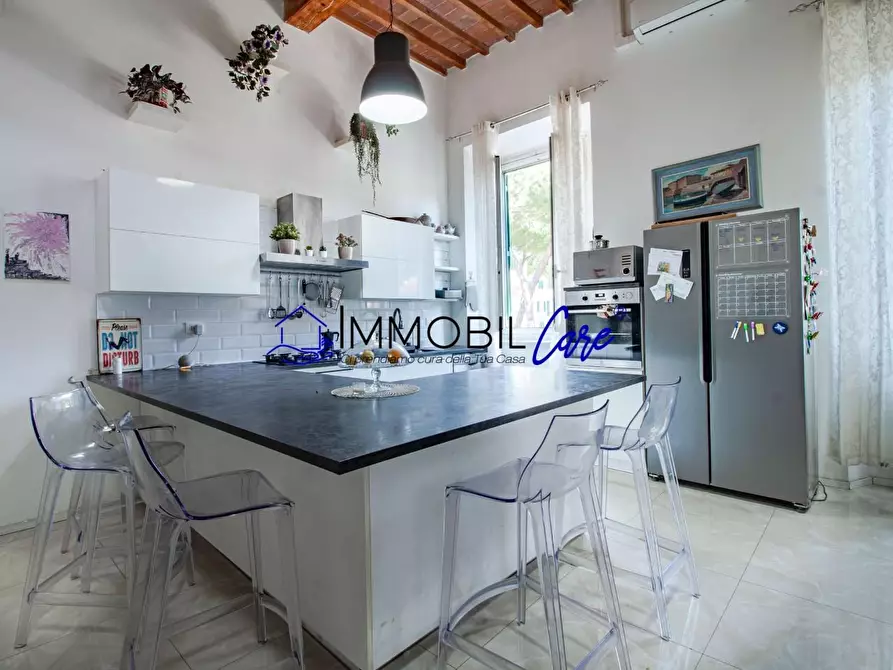 Immagine 4 di Appartamento in vendita  a Livorno