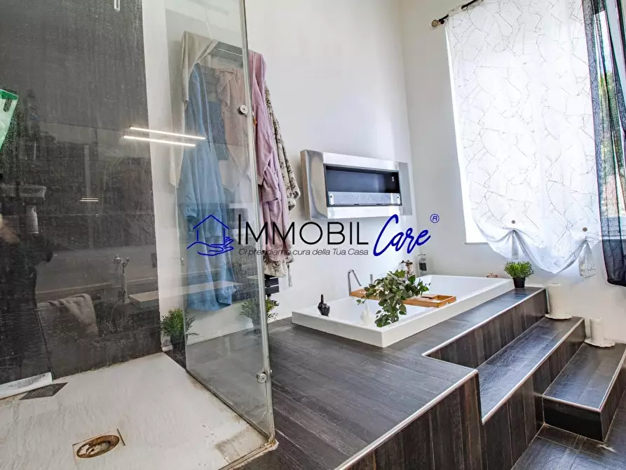 Immagine 25 di Appartamento in vendita  a Livorno