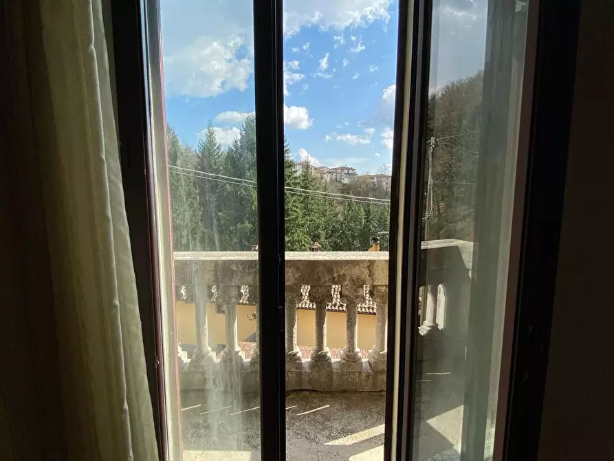 Immagine 14 di Casa indipendente in vendita  a Castiglione Di Garfagnana