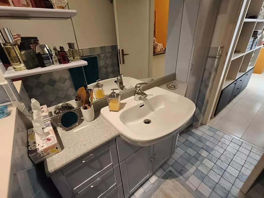 Immagine 11 di Appartamento in vendita  a Empoli