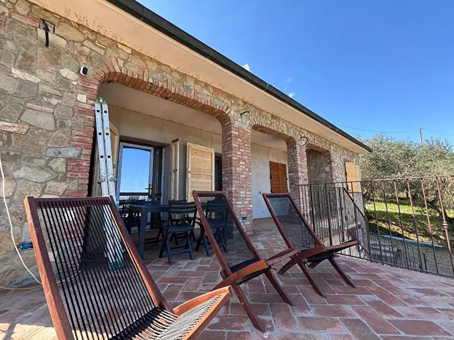 Immagine 25 di Rustico / casale in vendita  a Chianni