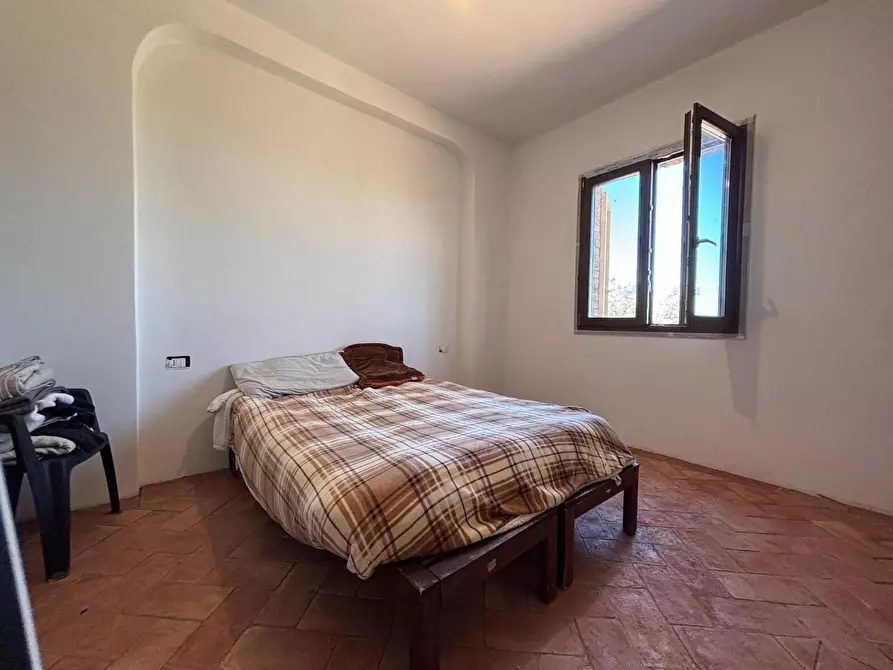 Immagine 20 di Rustico / casale in vendita  a Chianni