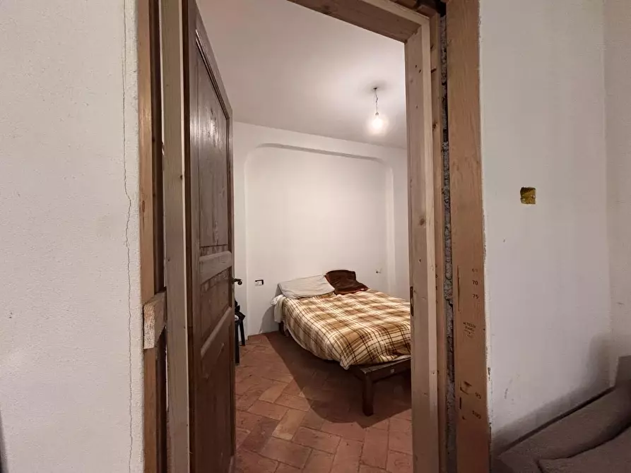 Immagine 19 di Rustico / casale in vendita  a Chianni