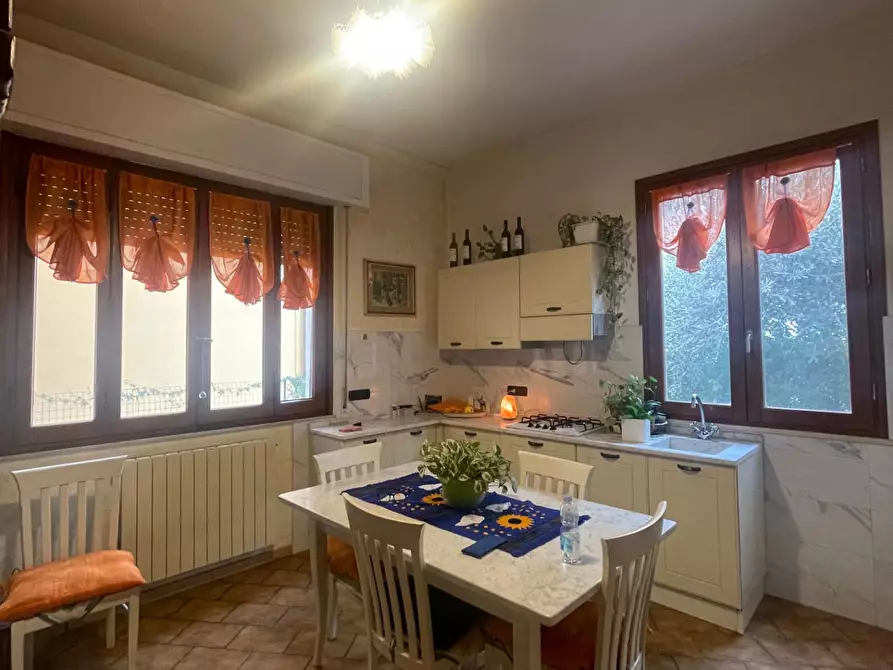 Immagine 21 di Villa in vendita  a Fucecchio